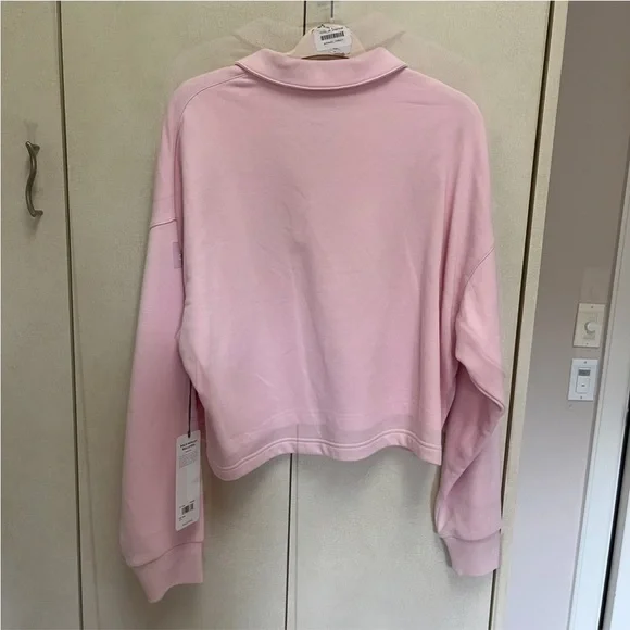 🌸 ALO YOGA Collared Henley Crop Polo Pullover | Size L |  NWT 🌸 - Picture 6 of 10